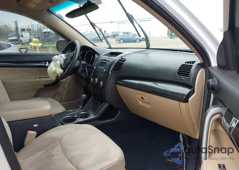 2012 Kia Sorento Lx из США, поврежденный, VIN 5XYKT4A18CG213601